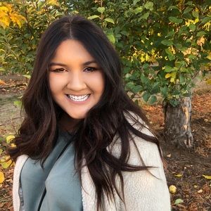 Meet your Posher, Desiree